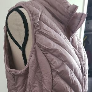Packable down vest